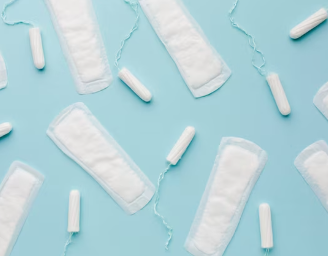 Tampons vs Sanitary Pads: What works the best for you?